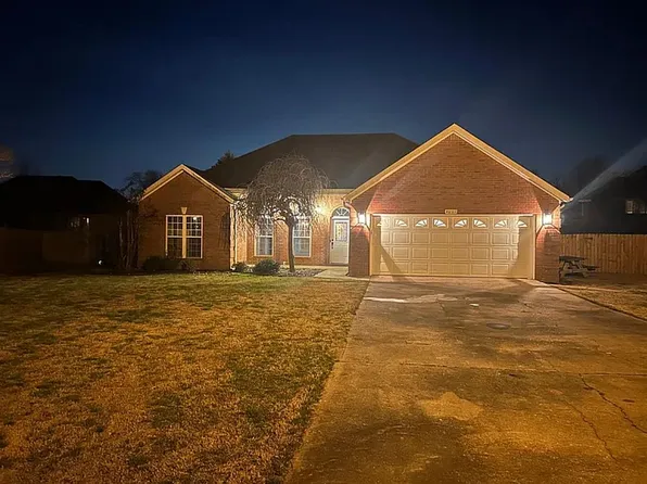 4001 Legends Cv, Jonesboro, AR 72405
