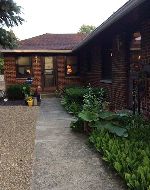 2nd image of 6237 Turney Rd