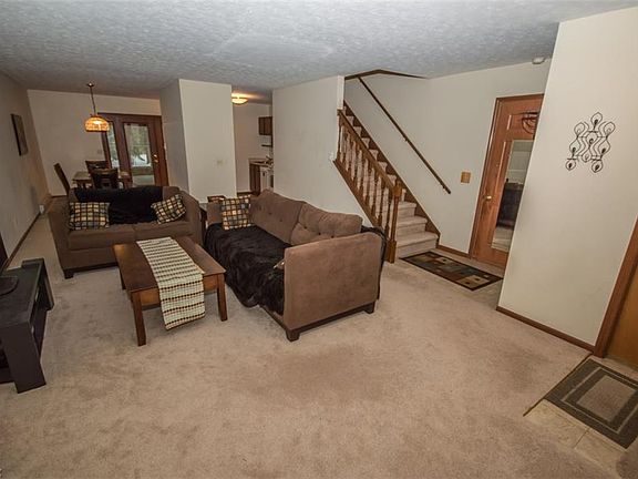 5th image of 268 S Oval Dr