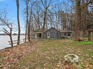 11790 Lakeway Dr, Plainwell, MI