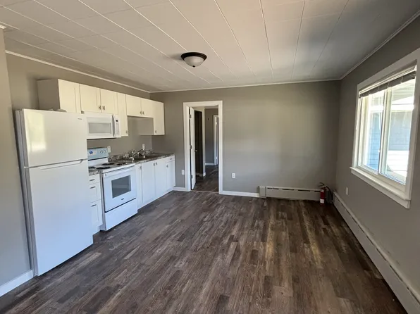 873 Palms Ave, Ishpeming, MI