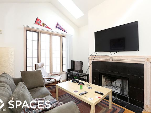 3rd image of 1421 W Cortez St APT 3