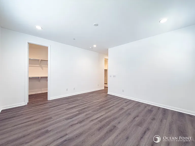 405 Wisteria St — Photo 16