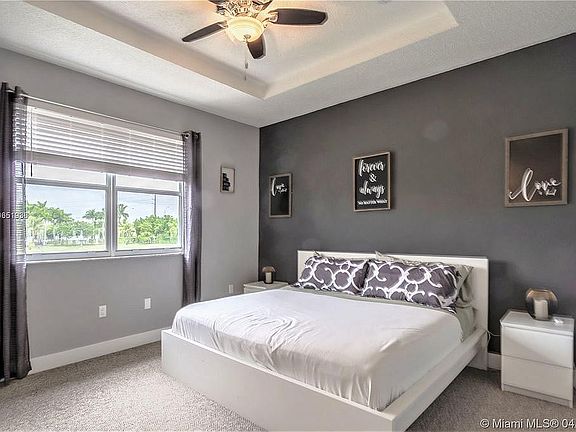 4th image of 2341 NE 42nd Cir