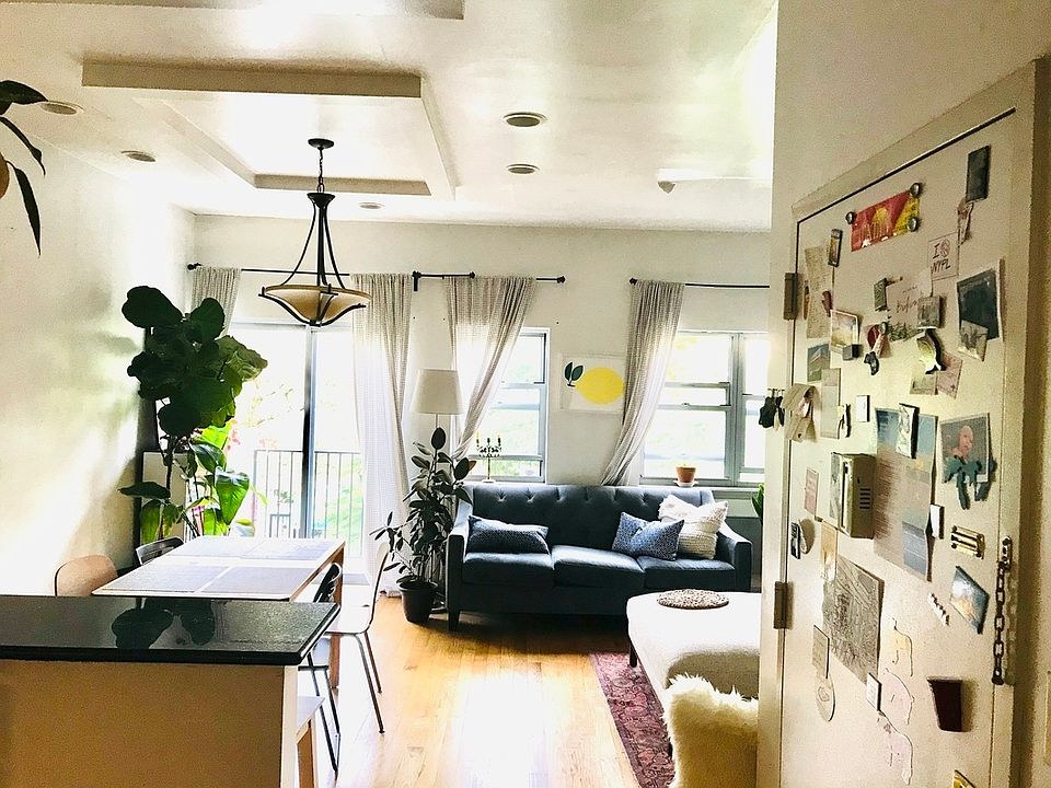 1st image of 363 Franklin Ave #3