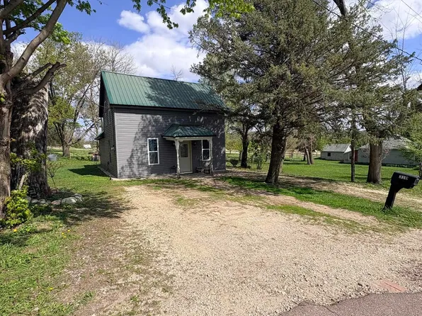 310 Main St, Linn Grove, IA 51033