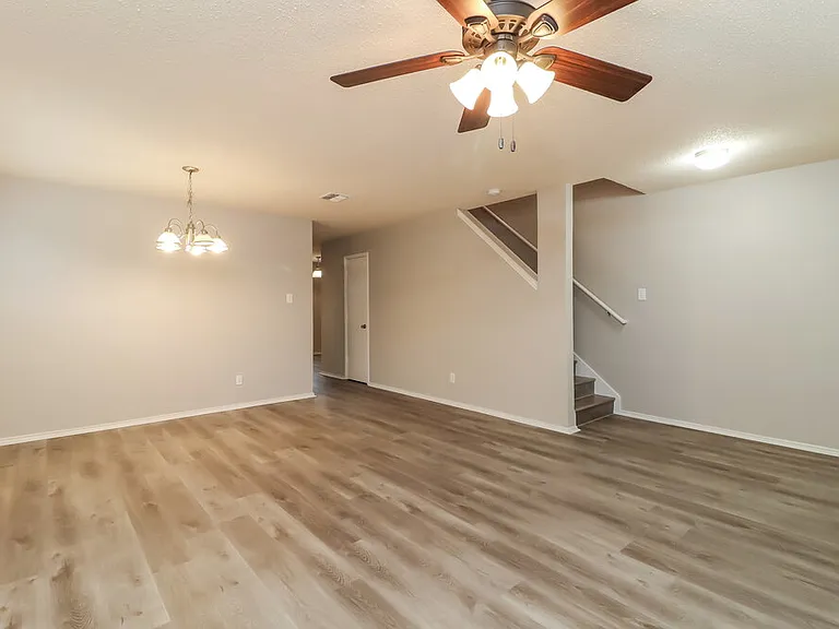 3951 Fox Run Dr — Photo 5