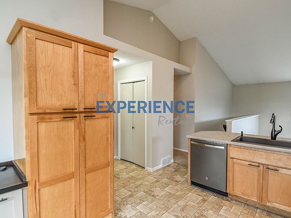 3rd image of 3436 W 84th Pl