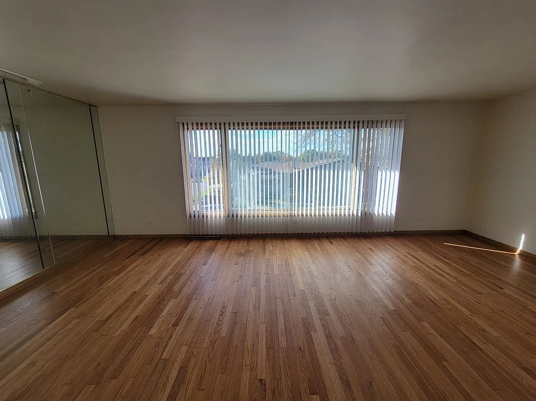 2 bed, 1.0 bath, 1000 sqft, $1,800 — Photo 4