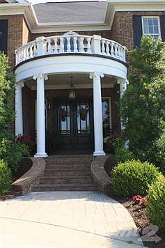 3rd image of 160 Hambrick Dr
