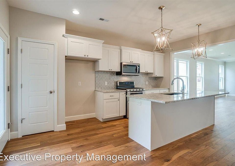 1st image of 2530 Walden Blvd