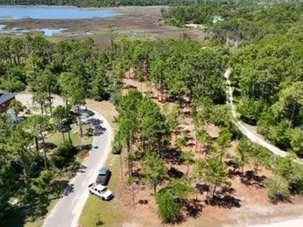 134 Timber Ln, Carrabelle, FL 32322