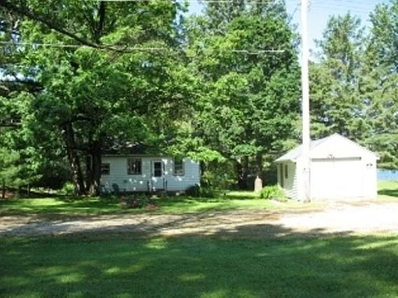 4005 Hickory Knoll Rd photo 1