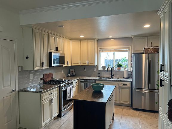 2nd image of 8246 Lake Forest Dr