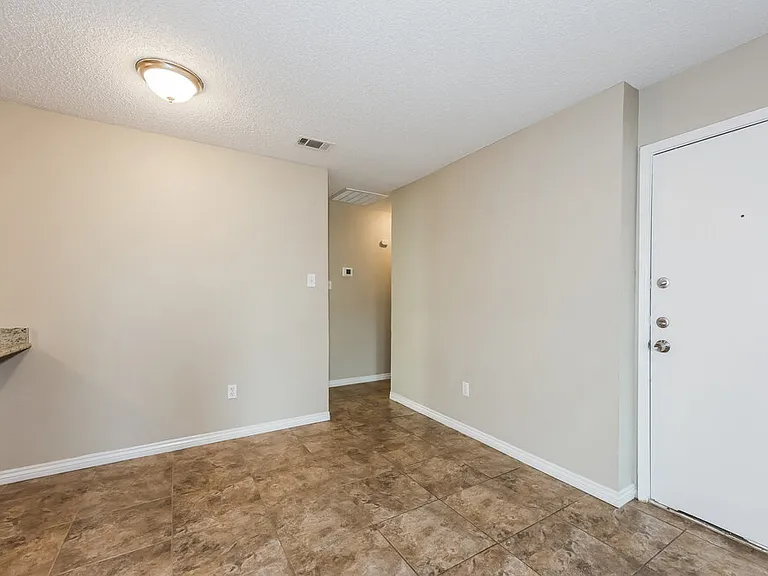 8736 Eaglestone Way — Photo 6
