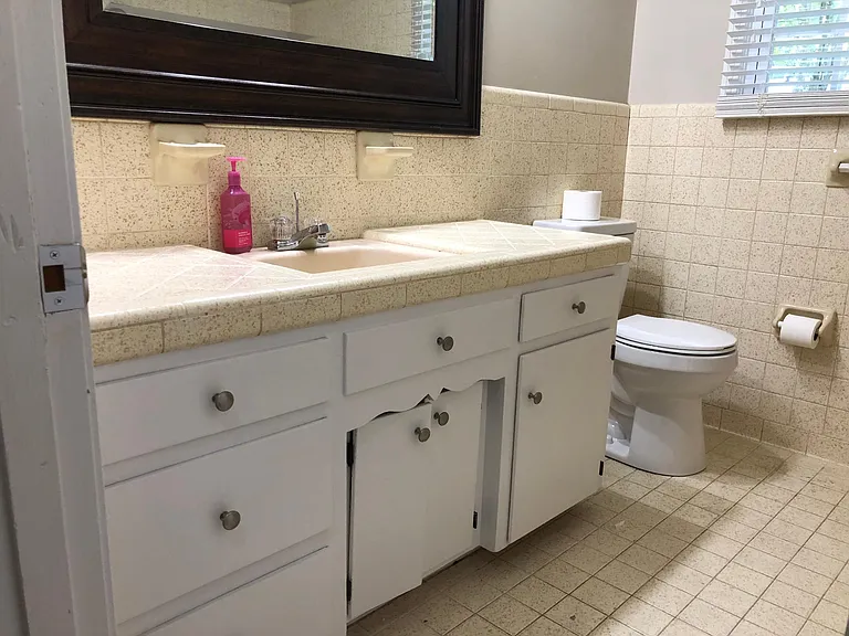 2169 Crestwood Dr — Photo 12