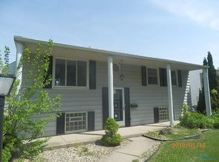 1714 Glastonberry Rd, Toledo, OH 43613