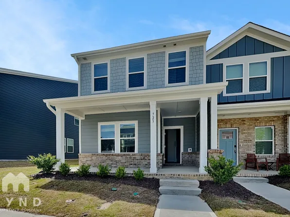 723 Chandler Stone Dr, Zebulon, NC 27597