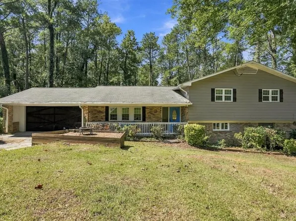 3179 Flamingo Dr, East Pt, GA 30344