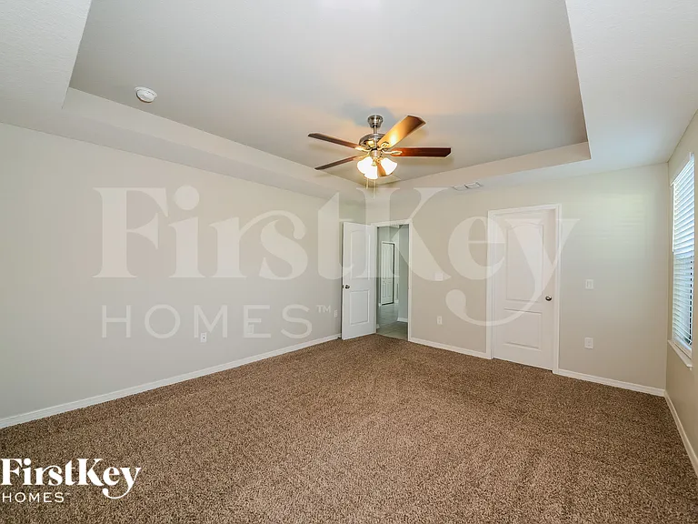 3911 Willow Walk Dr — Photo 8