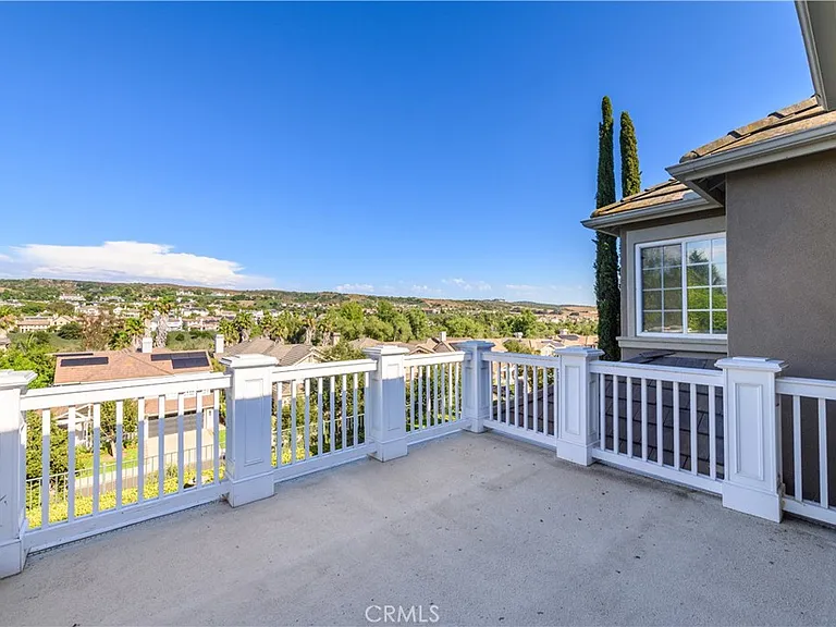 16 Pegasus Dr — Photo 39