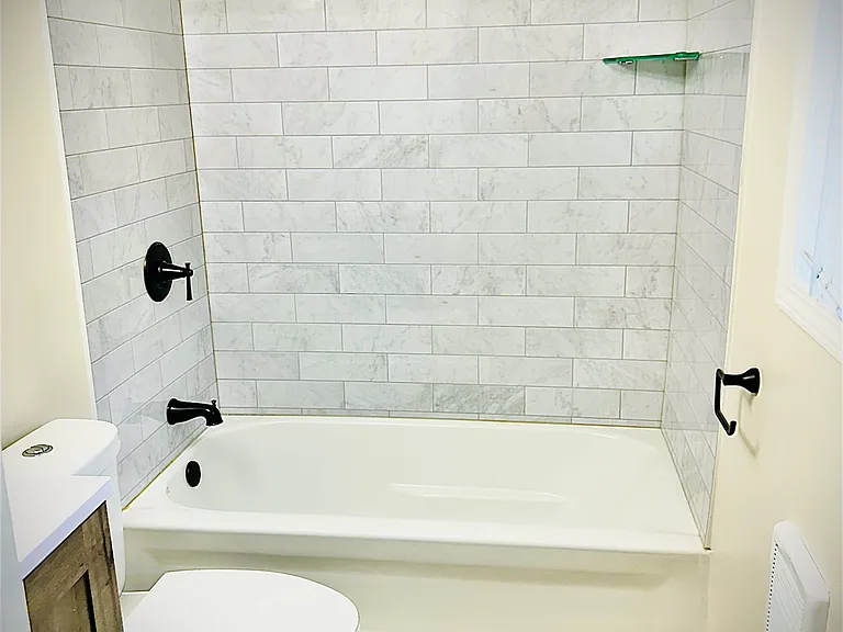 110 W Willow Dr #C — Photo 1