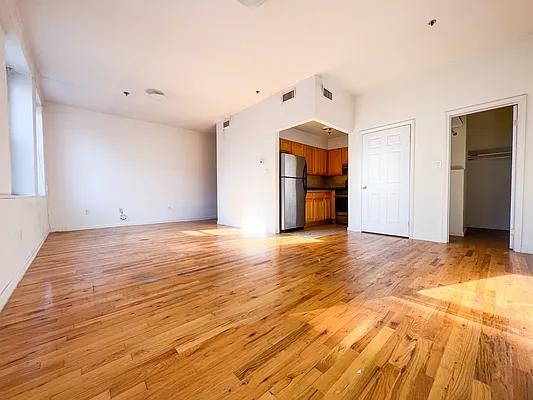 Rented by Compass | media 3