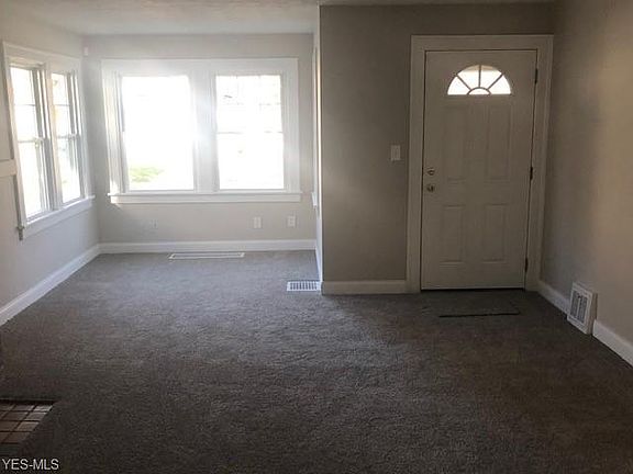 5th image of 13905 Lyric Ave
