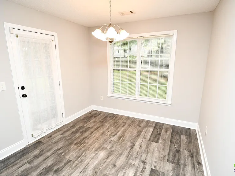 304 Newport Ave — Photo 9