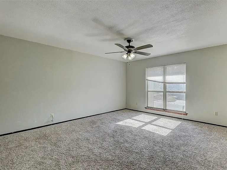 4049 NW 34th St #4049 — Photo 16
