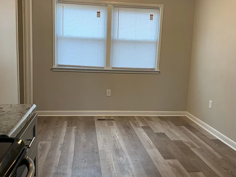1643 Tryon Dr — Photo 1