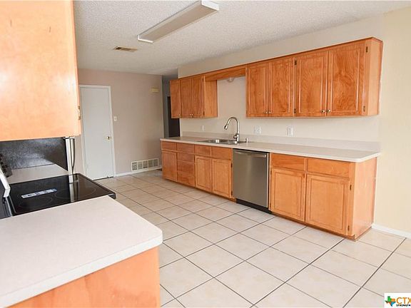 5th image of 2806 Arc Cir