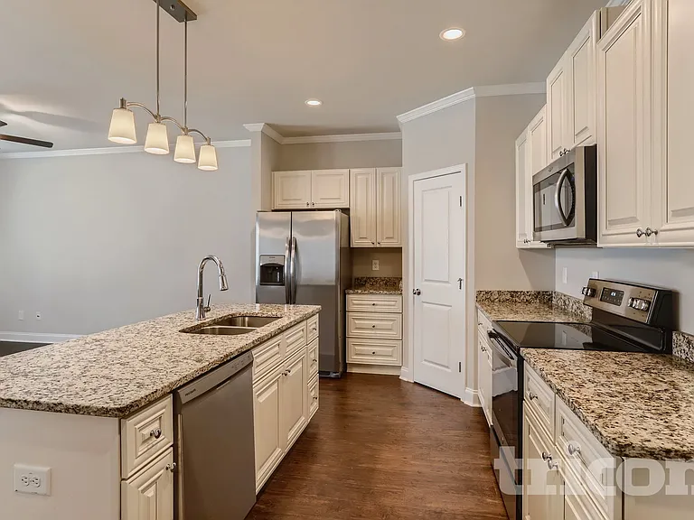 4431 Fulson Dr — Photo 13