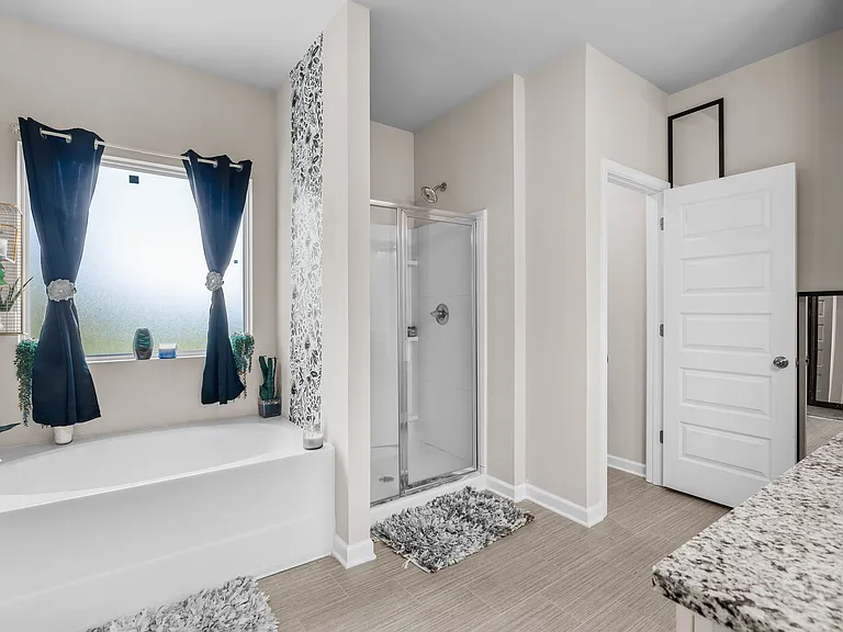 1518 Valley Brook Dr SW — Photo 17