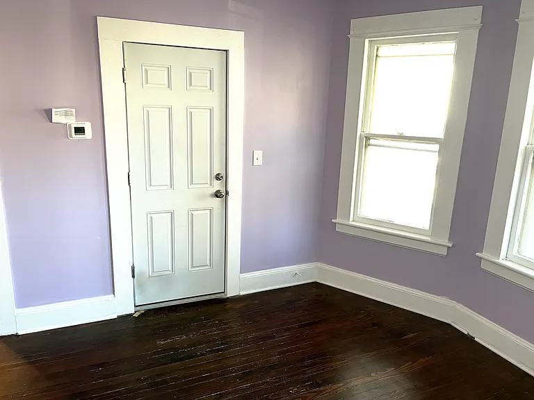 765 Brewster St — Photo 20