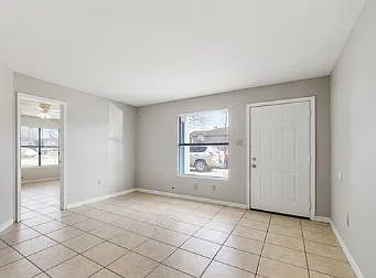 944 Hammond Manor Dr — Photo 6
