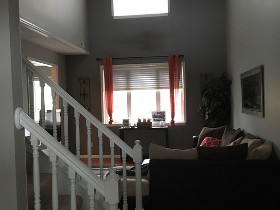 5th image of 8094 Tuckaway Ct