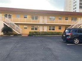 2121 N Ocean Blvd