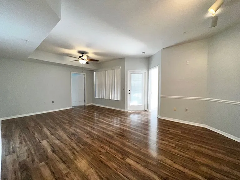 5554 Metrowest Blvd #4 — Photo 7