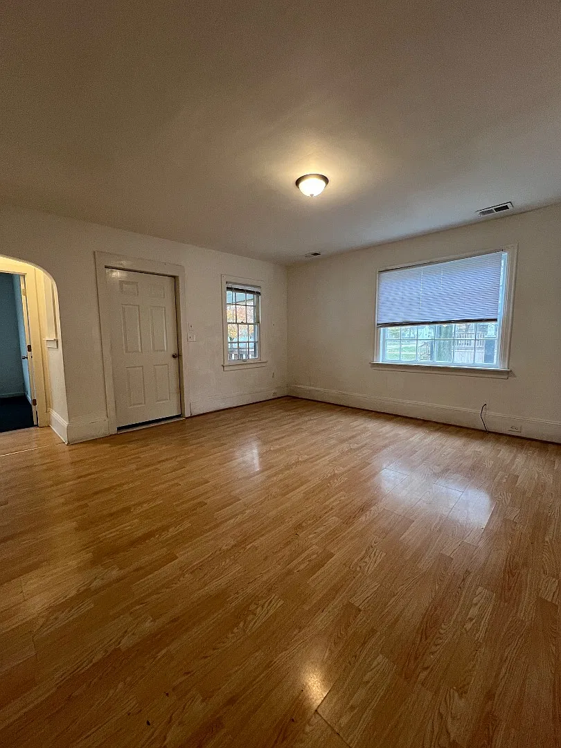 1537 Bay St. — Photo 3