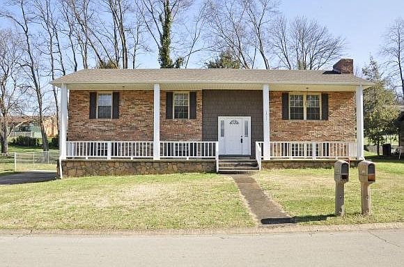 1st image of 1211 Tanglewood Dr