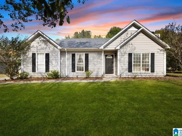 8304 Cahaba Crossing Cir, Leeds, AL 35094
