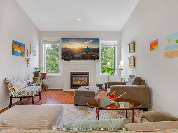 5th image of 19 E Hillside Dr #10