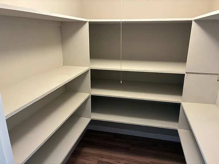 Univ. Pines — Photo 16