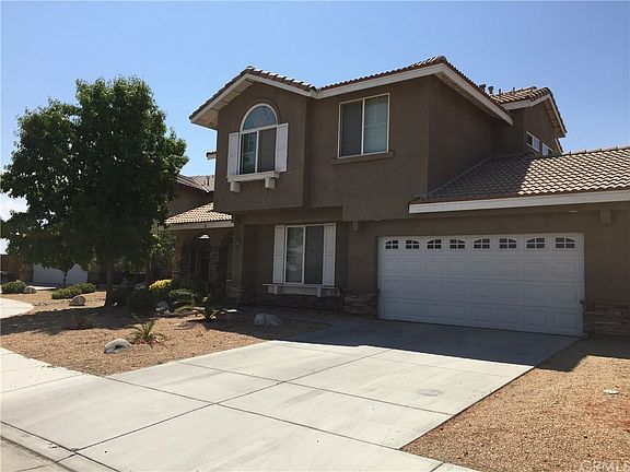 2nd image of 16075 Oak Ct