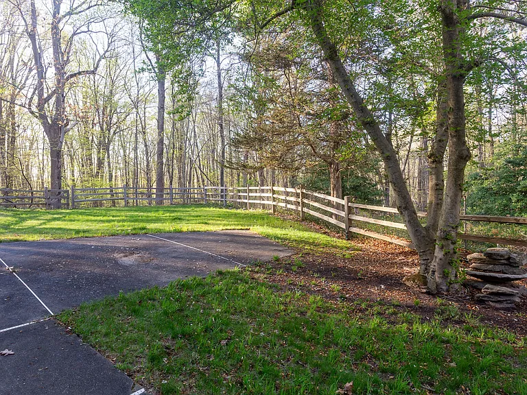 Lebanon Rd — Photo 2