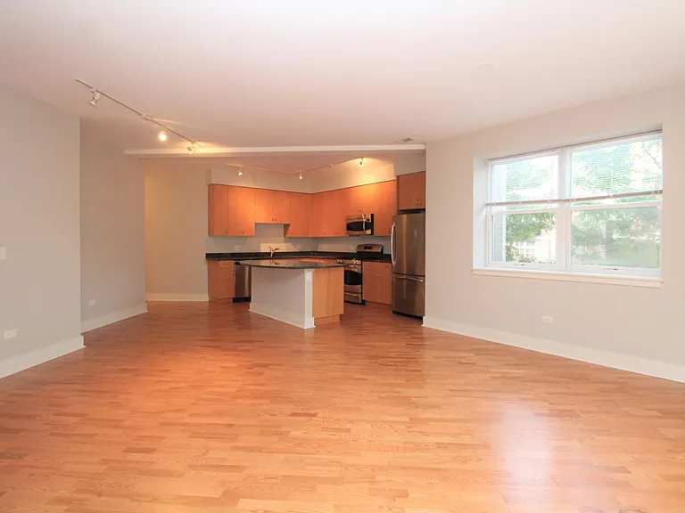 1870 N Winnebago Ave #2D — Photo 14