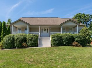 23 Lost Pond Ct, Fishersville, VA 22939
