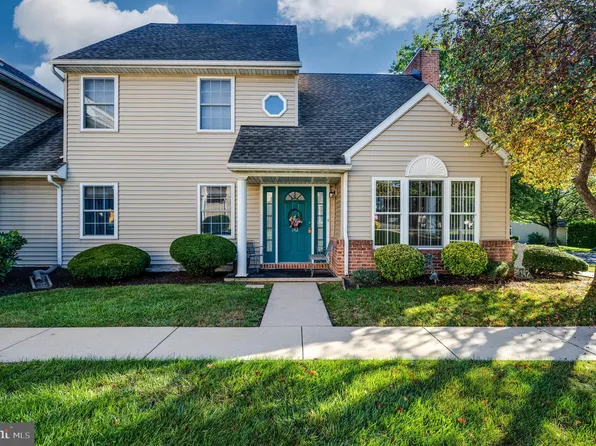 142 Primrose Ln, Wyomissing, PA 19610