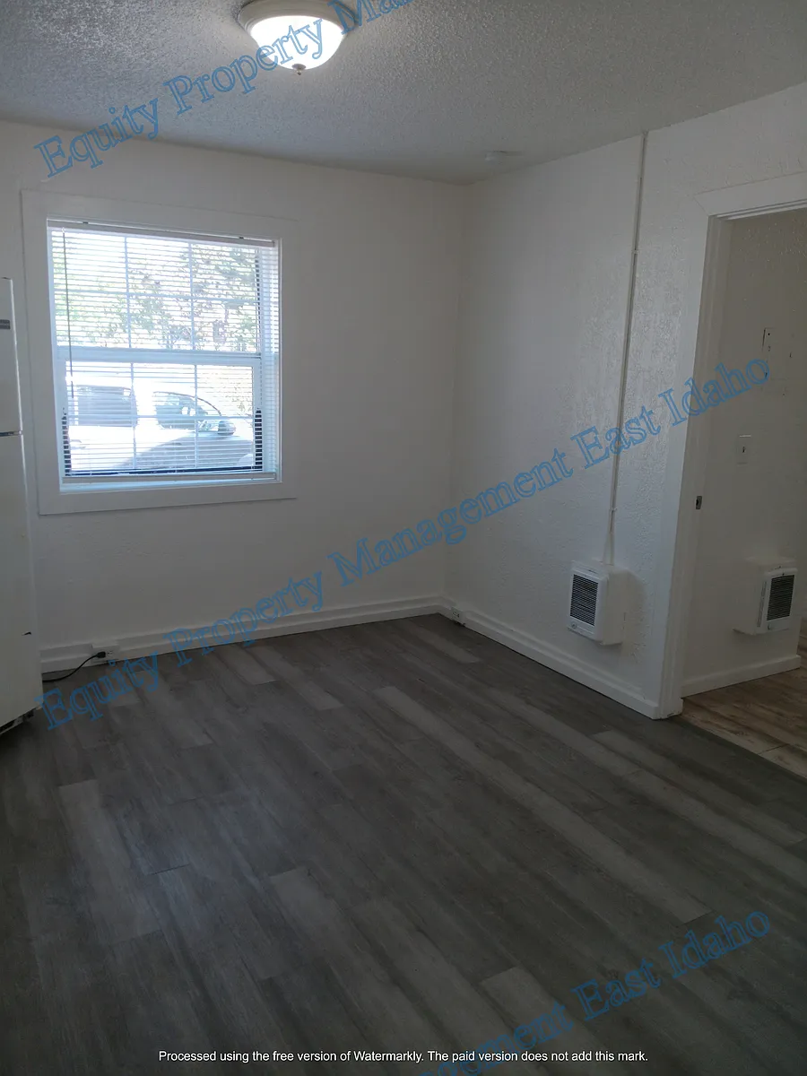 Building Photo - 225 W Bridger St #9